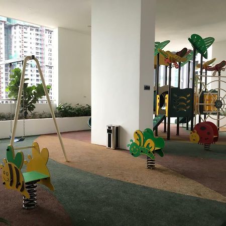 Sky Habitat Johor Bahru Hotel Екстериор снимка